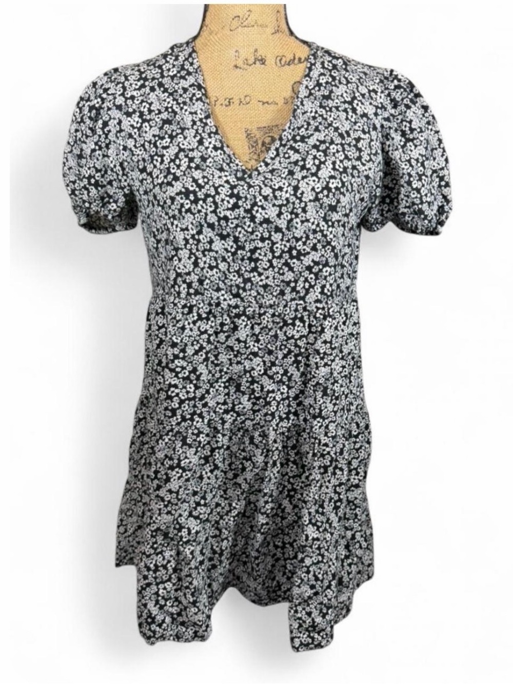 Zudio Black White Floral Puff Sleeve Mini Dress Size Medium Cottagecore